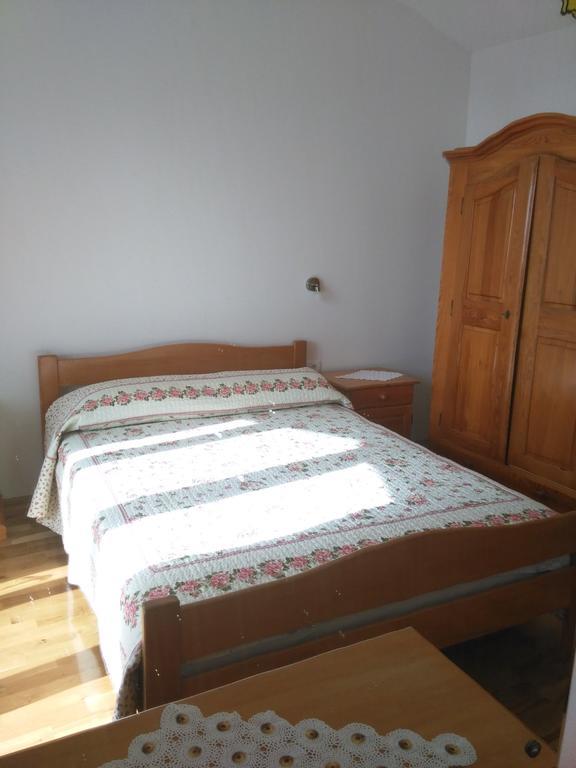 Vacation Apartments Feniks Tučepi Quarto foto